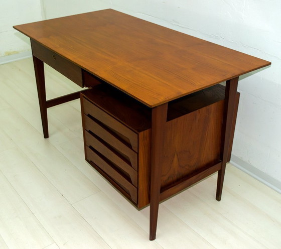 Image 1 of Vittorio Dassi Mid-Century Modern Italienischer Teakholz-Schreibtisch und Stuhl, 1950er Jahre