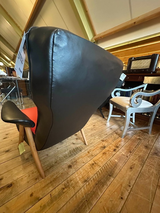 Image 1 of Artifort Hairpin Fauteuil (Model 105) nieuw gestoffeerd.