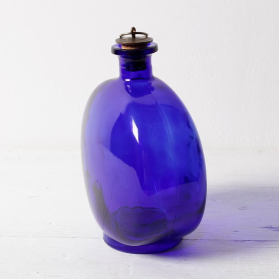 Image 1 of Zeldzame vintage kobaltblauwe karaf / Glazen fles uit het midden van de 20e eeuw met kurk / Ruda Glasbruk / Zweden / jaren 70