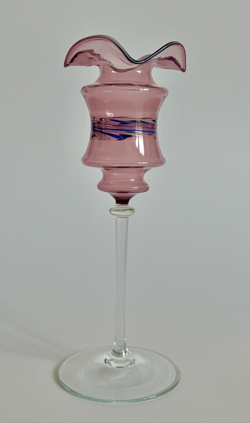 Elegante Mid-Century Glaskunst-Kelchvase – Mundgeblasen & Filigran (Lauscha um 1960/1970) – vazen (photo 2 of 6)