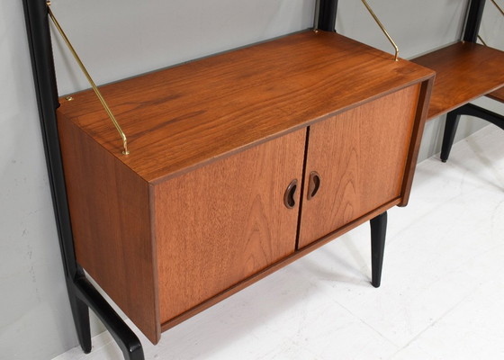 Louis Van Teeffelen Wandregal aus Teak und Messing für WEBE, Niederlande – um 1950 – Wood (photo 11 of 15)