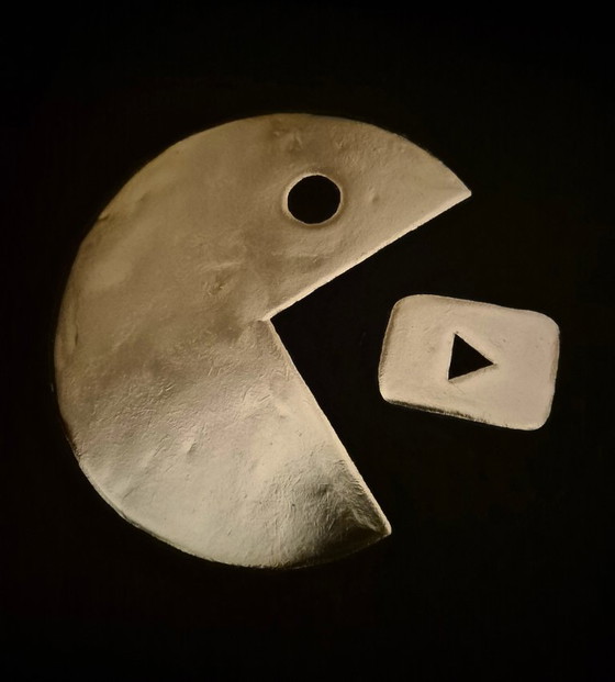 Image 1 of Golden PacTube Award Œuvre d'art plaquée or 23 carats dans un cadre en édition limitée