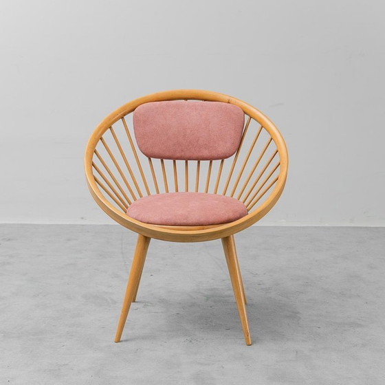 Image 1 of POLTRONA VINTAGE IN LEGNO CURATO CON RIVESTIMENTO ROSA – DESIGN SCANDINAVO DEGLI ANNI '60