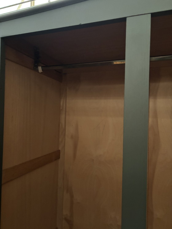 Image 1 of Brocante kledingkast 