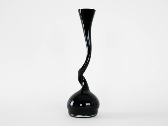 Image 1 of Swing Vase, dänisches Design, hergestellt von Normann Copenhagen, Designerin: Britta Bonnesen