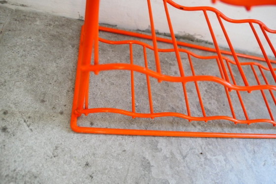 Image 1 of Portabottiglie vintage Tomado in filo metallico arancione, 36 bottiglie.