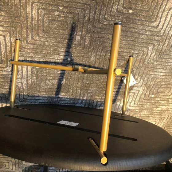 Image 1 of Pode Skitch salontafel