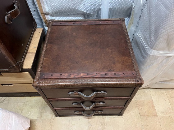 Set of RH Mayfair Steamer Trunk Leather 2 x 24" Cube Vintage Cigar, Restoration Hardware, Chest of drawers (photo 2 of 7)