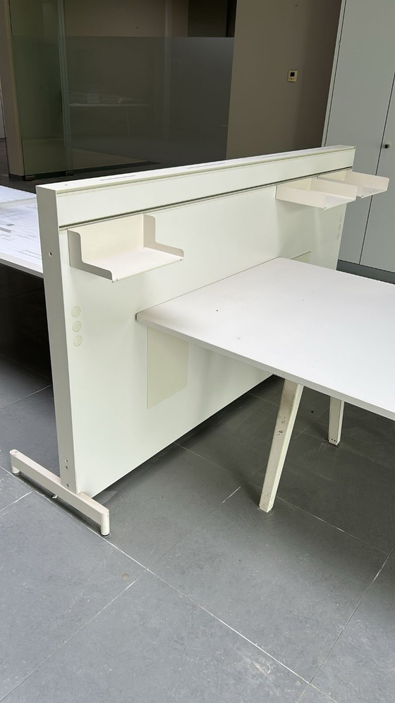 Image 1 of 4x Vitra Joyn desks