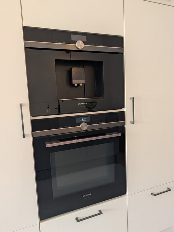 Image 1 of Contur Designküche | Siemens studioLine | Novy One Pro | Keramik