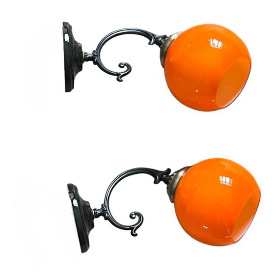 Coppia di Applique a Globo in Opalina Arancione con Rosone in Porcellana – Glass (photo 9 of 9)