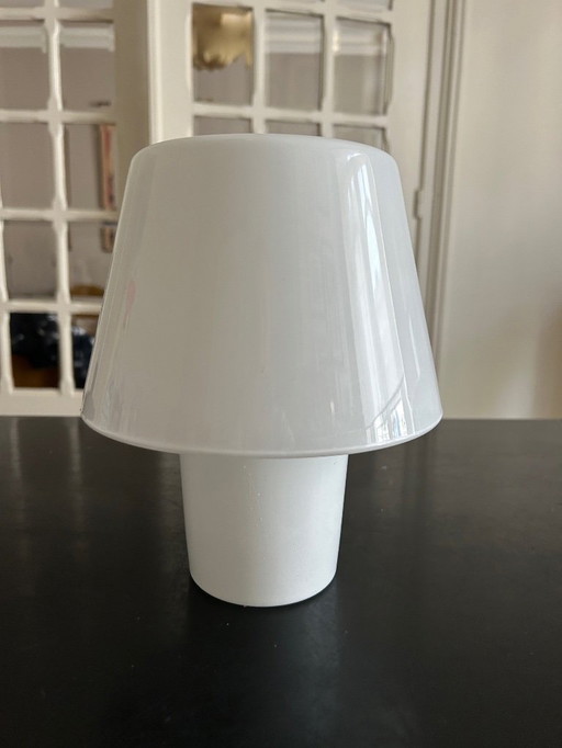lampe en opaline blanche 