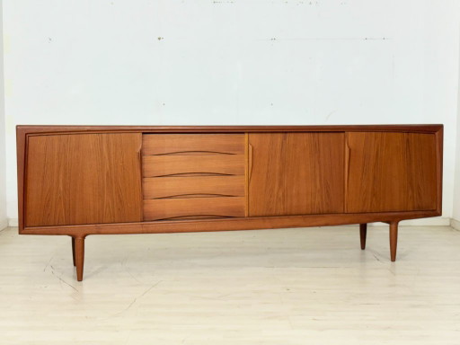 Danish Design Mid-Century Sideboard / Teak Sideboard / 1960s Sideboard / Danish Teak Secretary / Designer: Gunni Omann / Her