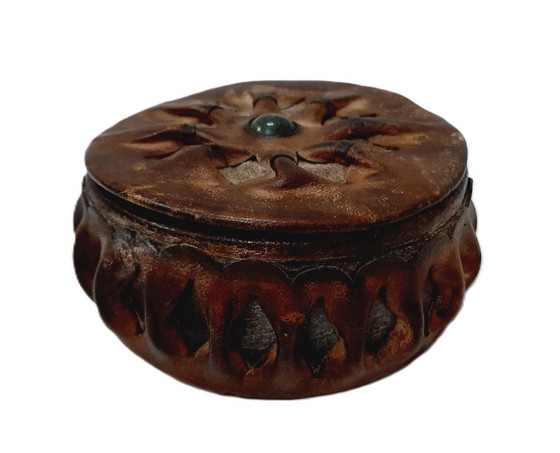 Image 1 of  Vintage, handmade, round leather box