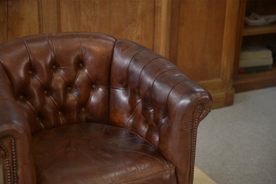 Image 1 of Een paar met leer beklede clubstoelen