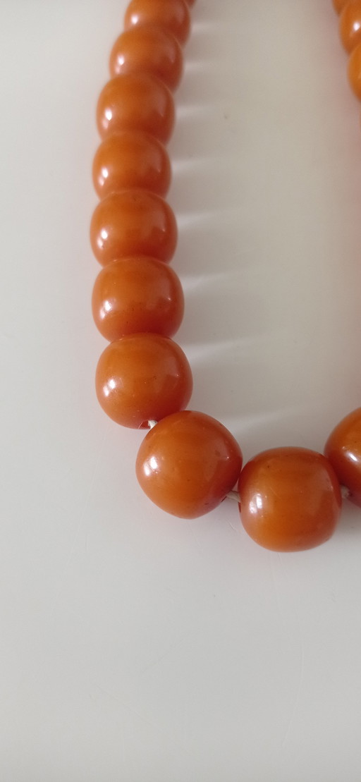 Faturan Bakelieten ketting, gewicht 65 g