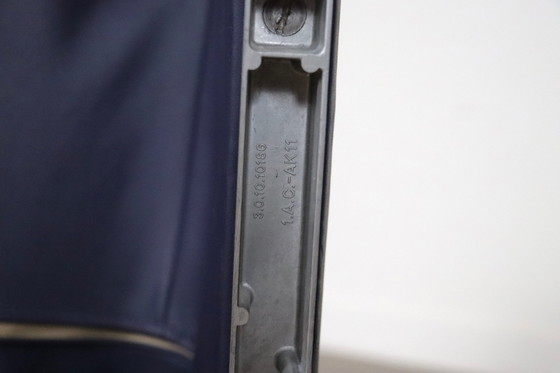 Image 1 of Poltrone Alky Lounge Chair in pelle Indigo di Giancarlo Piretti per Castelli