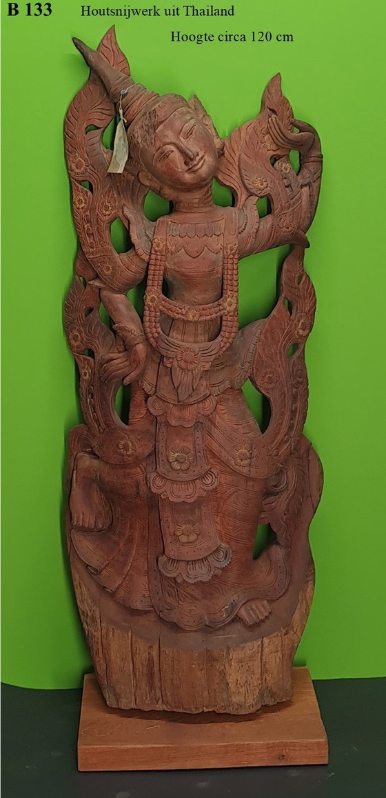 Image 1 of Super Mooi Thais Houtsnijwerk Een pieza de conversación