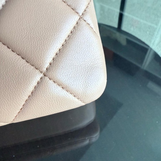Image 1 of Chanel Trendy CC Small - Cannage Lamsleer Blush Goudkleurige Hardware Serie 23