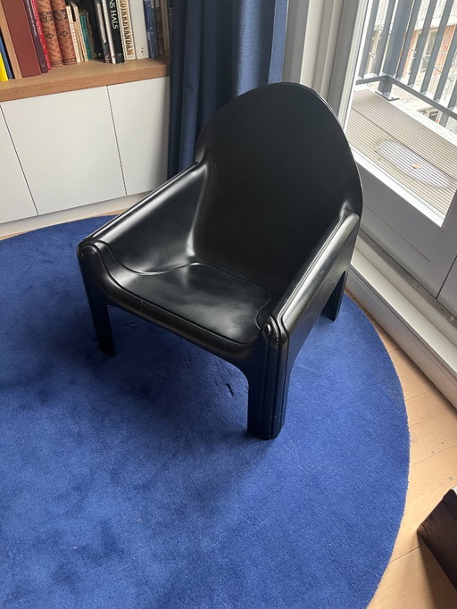 Sedia di design di Gae Aulenti per Kartell (modello 4794)