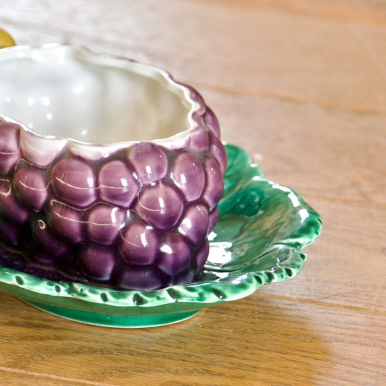 Image 1 of Salsiera in terracotta di Sarreguemines del XIX secolo, uva