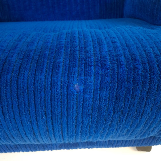 Fauteuil vintage en velours côtelé bleu, années 1970 – Textile (photo 11 of 11)
