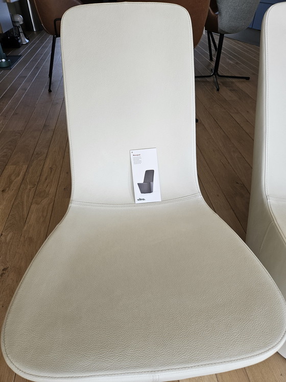 Image 1 of 2 x Vitra Einbeinstativ, weißes Leder