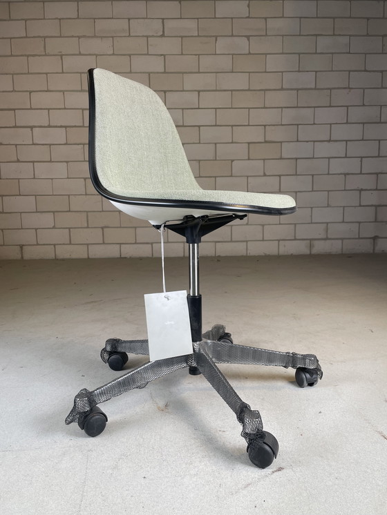 Image 1 of 2X Vitra Eames Pscc Office Chair