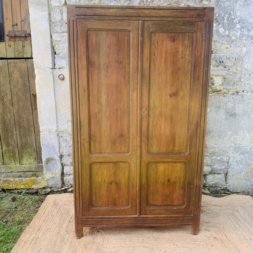 Armoire vintage