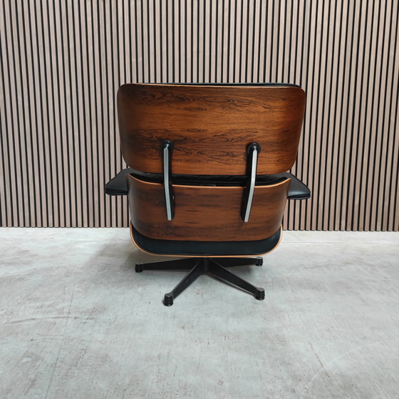 Image 1 of Chaise longue Eames vintage avec ottoman