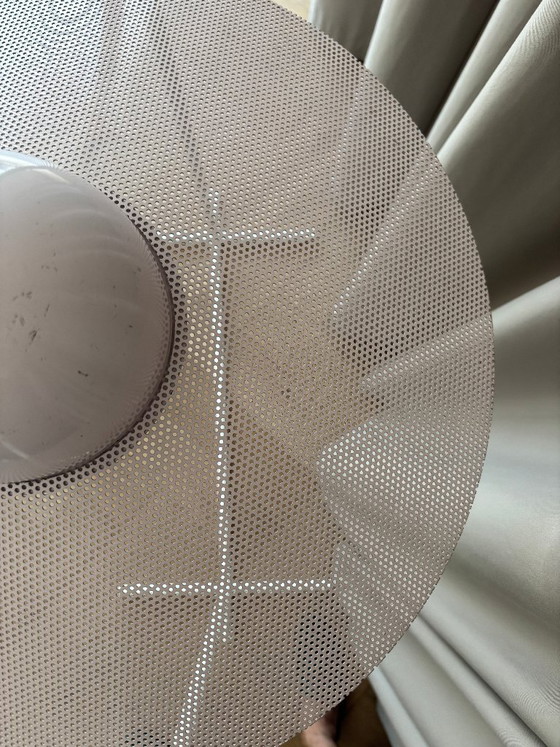 Vintage IKEA LYRIK hanglamp | Geperforeerd zachtroze | 1984 Scandinavisch – Hanglampen, Metal (photo 9 of 13)
