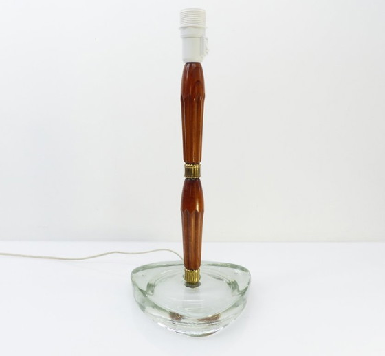 Scandinavian table lamp in aqua glass, wood and brass – attributed to Nybro Armaturfabrik, Sweden, 1960s (photo 4 of 8)