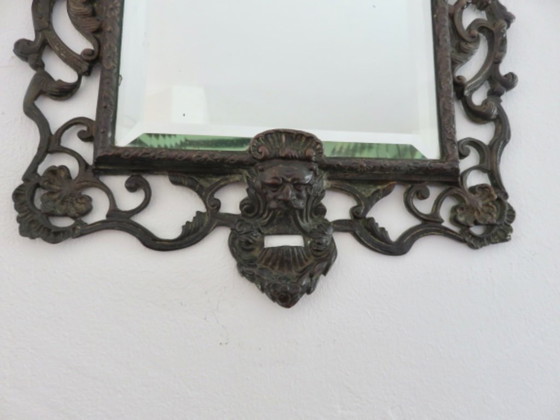 Image 1 of Espejo de hierro fundido que representa a Baco, dios del vino, Francia, década de 1920-1930