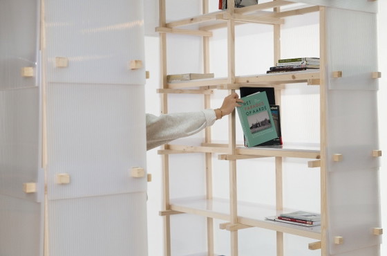 Meuble design personnalisé – Bibliothèques, Bois, Plastique (photo 3 of 5)