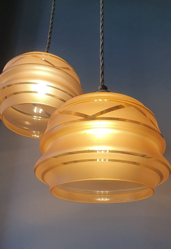 Image 1 of Set Vintage hanglampen - rose opaline glas met frosted textuur en decoratie