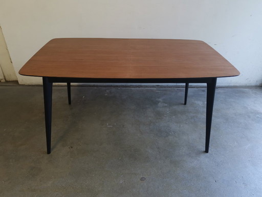 T1 extendable dining table by Alfred Hendrickx for Belform