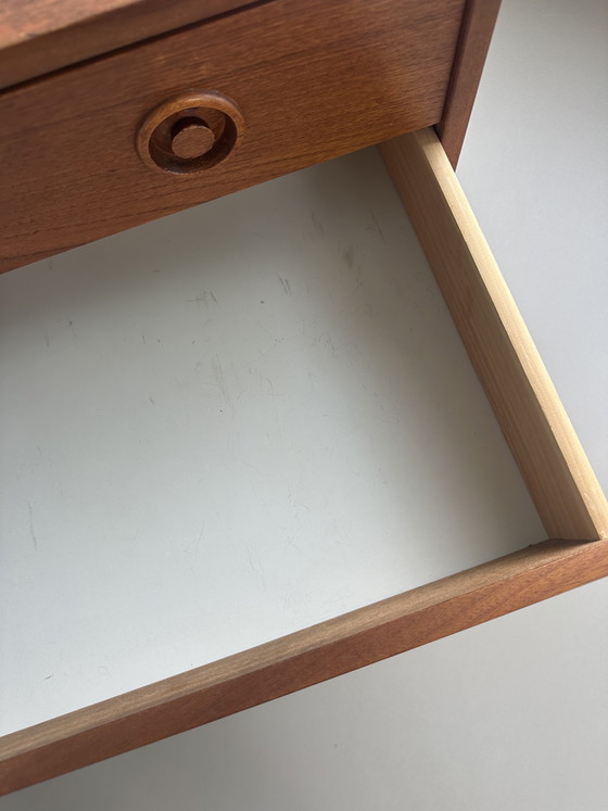 Image 1 of Commode vintage danoise en teck, style scandinave rétro, milieu du siècle.