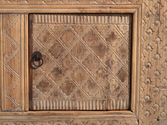 Antique carved low sideboard in pine wood – China, circa 1900 – Iron (photo 40 of 40)