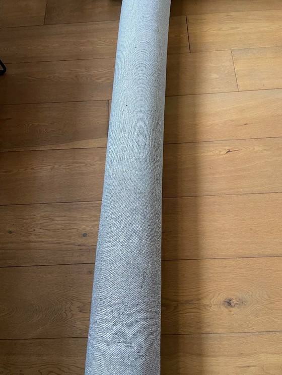 Image 1 of Tapis carré moderne neuf 214 x 214