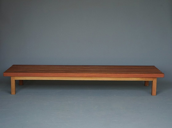 Image 1 of Grote teakhouten lage bank of salontafel uit het midden van de vorige eeuw, jaren 60.