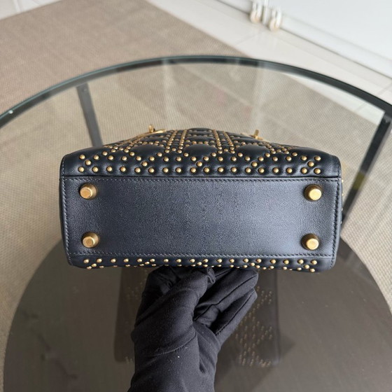 Image 1 of DIOR LADY SMALL FLAP - PELLE DI VITELLO CANNAGE CON BORCHIE NERE E MATERIALI ORO