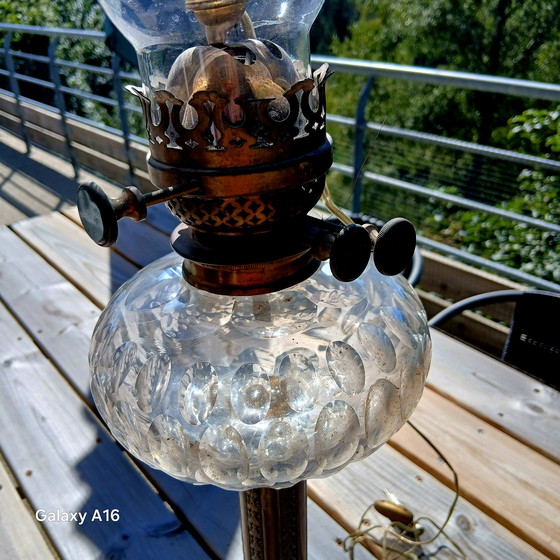 Image 1 of Grande lampada ad olio Baccarat ? Cristal Bronze Et Regule 77cm XIX Ème