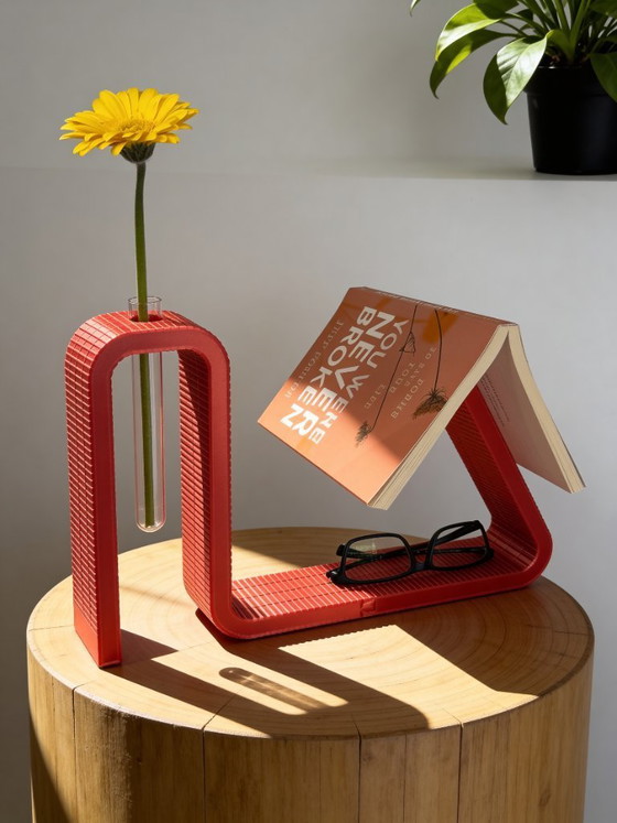 Image 1 of Red Magazine rack - PLA - 3D printed