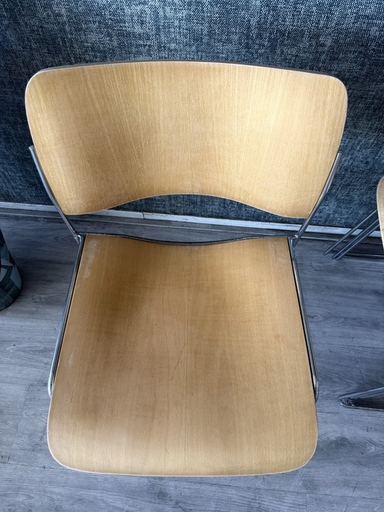 Image 1 of 4 chaises HOWE 40/4 de David Rowland