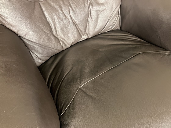 Image 1 of Fauteuil pivotant vintage en bois et cuir Hjort Knudsen