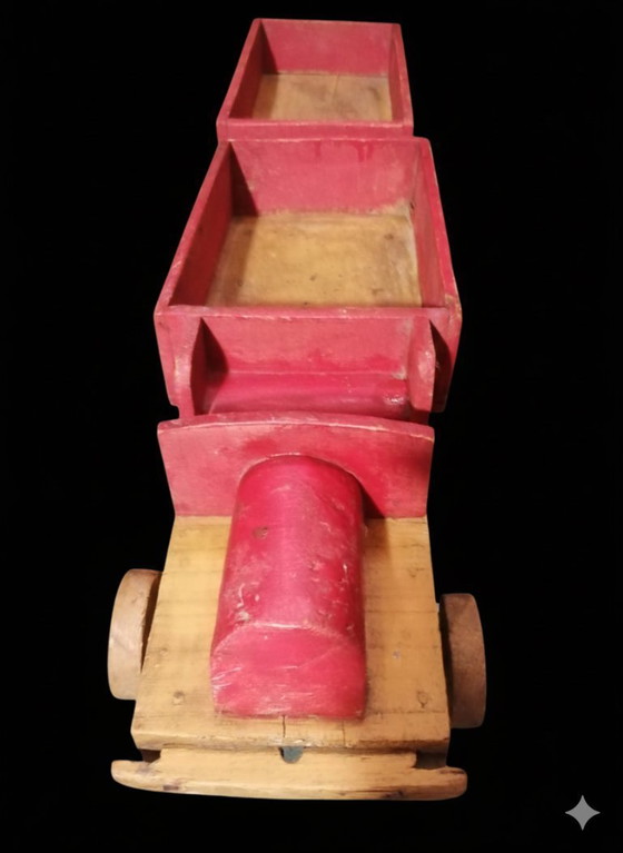 Image 1 of Truck with wooden trailer from the 1940s