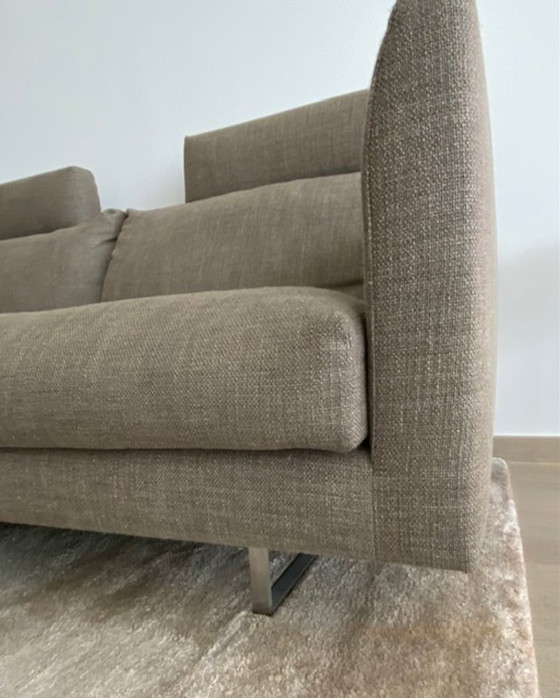 Image 1 of 1 siège avec deux appuie-têtes (amovibles) et 1 grand repose-pieds ou siège supplémentaire