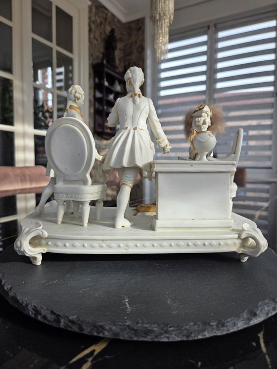 Image 1 of Grupo de elegantes figuras en porcelana Biscuit - siglo XX (ref 3775)