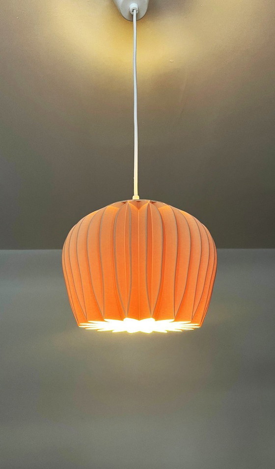 Image 1 of Designlamp - Milieuvriendelijk materiaal - LL Bloom - Beperkte oplage - Hanglamp