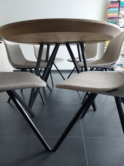 Oval oak table 220x110x76cm